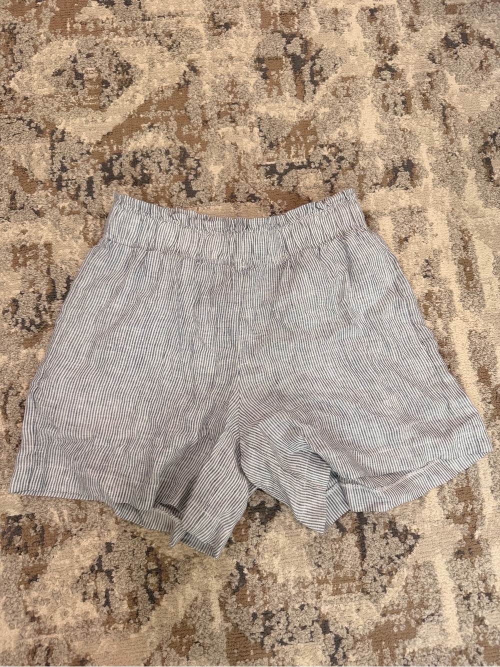 100% European Linen High Waisted Shorts - Picture 4 of 5